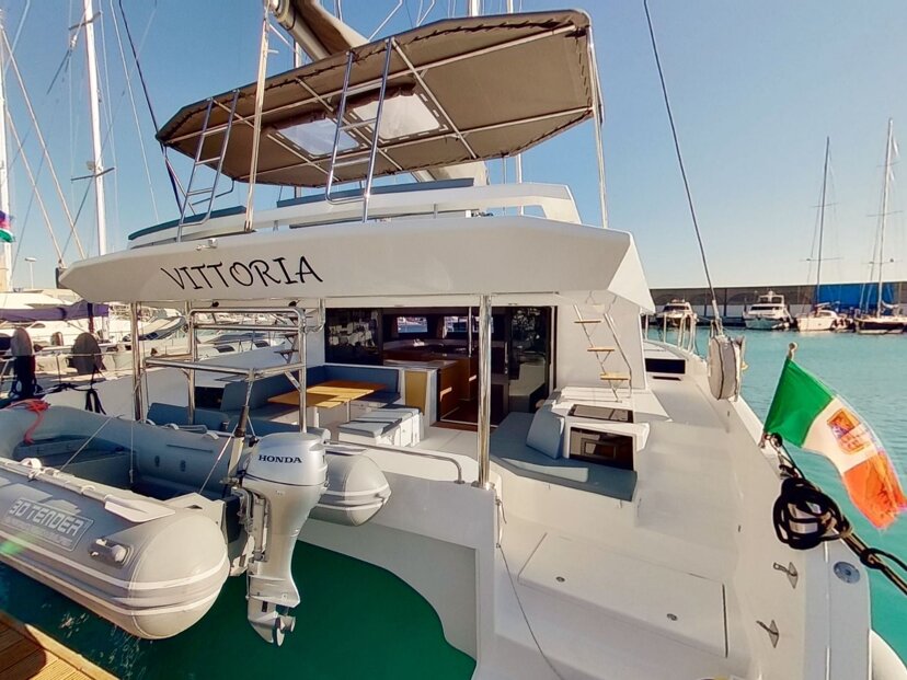 Dufour 48 Catamaran - 4 + 1 cab. Vittoria